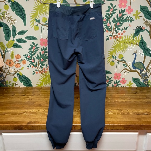 Figs Scrub Set- *Limited Edition Dark Harbor* XS - Picture 5 of 15